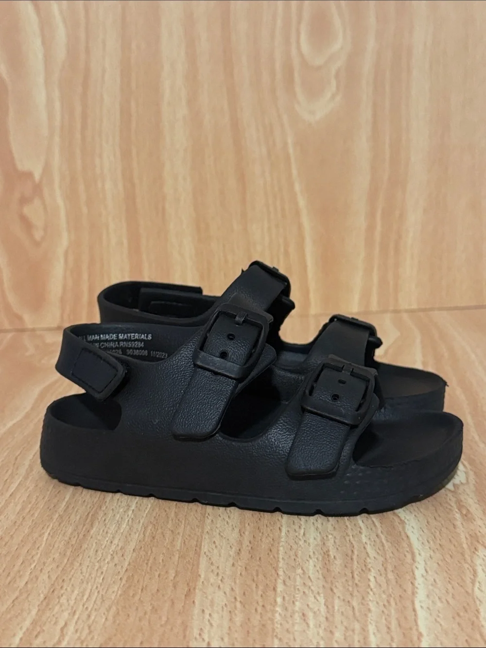 Black Sandals -8C